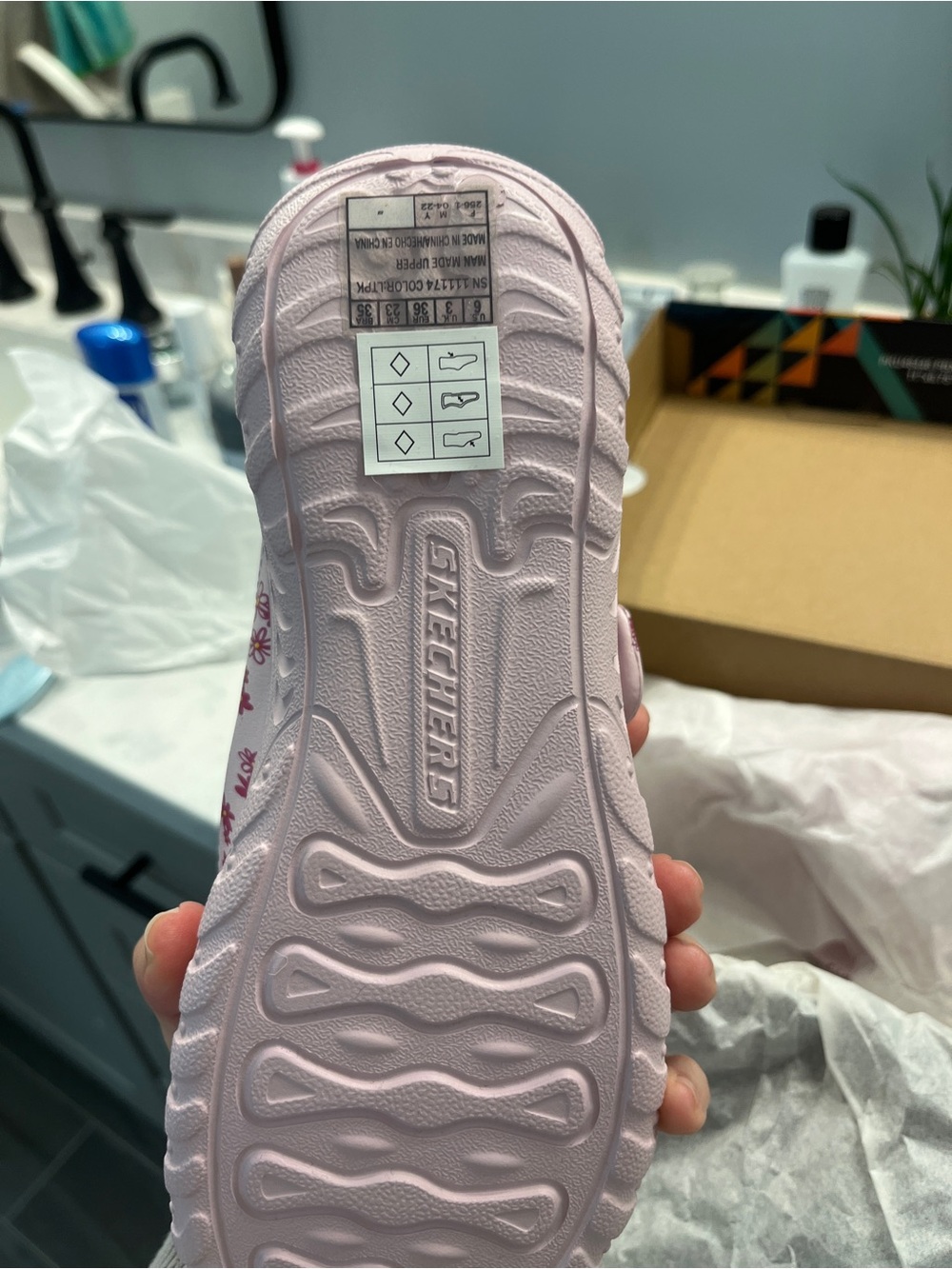 Woman’s Foamies Skechers sandal size 6 - Picture 2 of 5